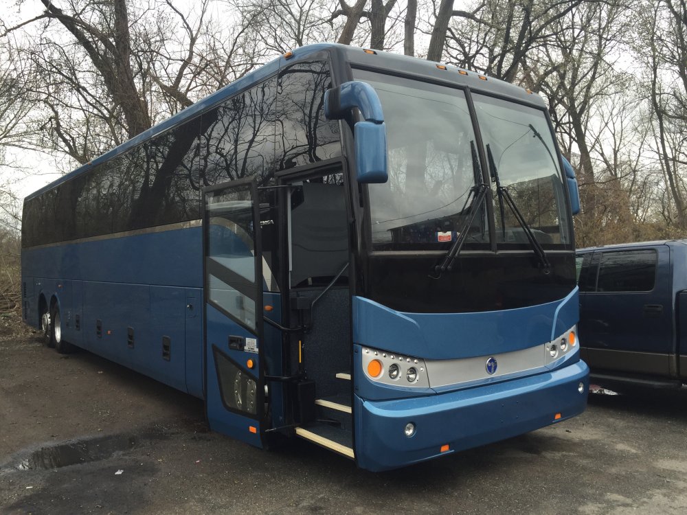 Executive Coach Bus 10